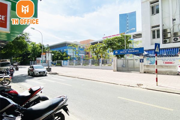 http://View%20tòa%20nhà%20TH%20OFFICE%2023%20đối%20diện%20trường%20tiểu%20học%20Ngọc%20Khách