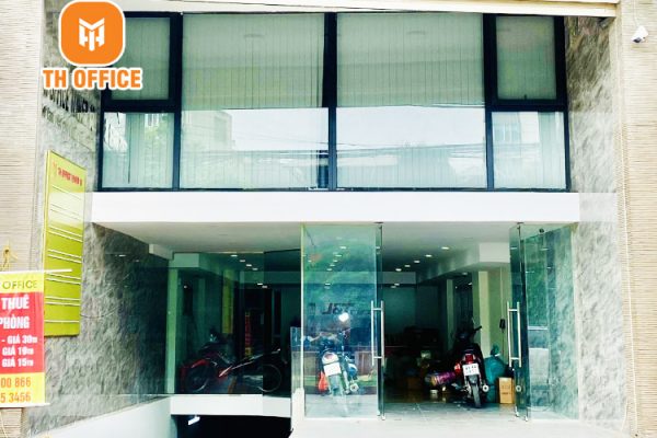 http://View%20mặt%20trước%20được%20trang%20bị%20mặt%20kính%20sang%20trọng%20và%20hầm%20gửi%20xe%20của%20tòa%20nhà%20TH%20OFFICE%20TOWER%2018